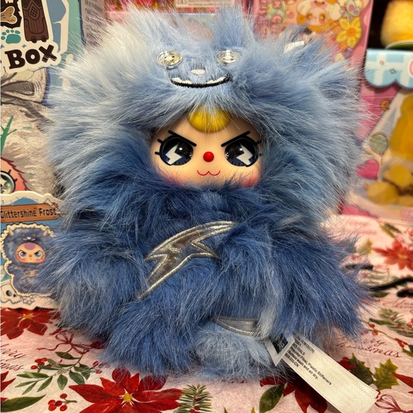 Baby Three Yeti Plush Blind Box “Glittershine Frost” ❄️🩵 - Picture 7 of 15
